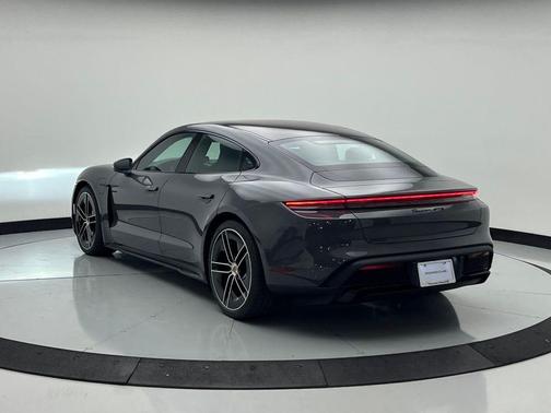 2025 Porsche Taycan GTS