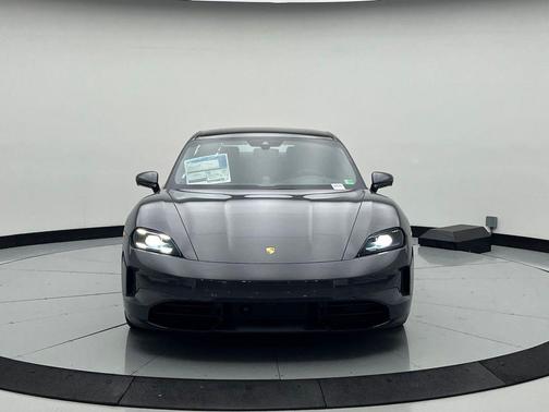 2025 Porsche Taycan GTS
