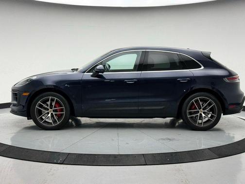 2022 Porsche Macan S