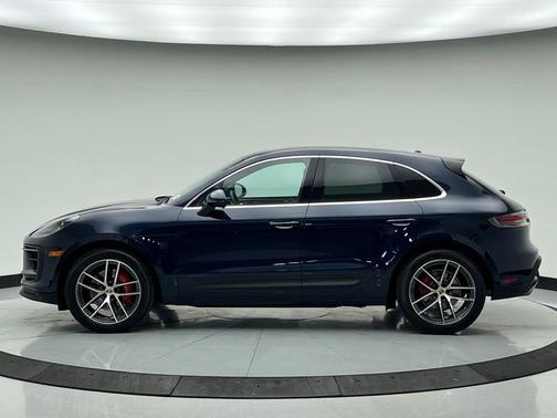 2022 Porsche Macan S