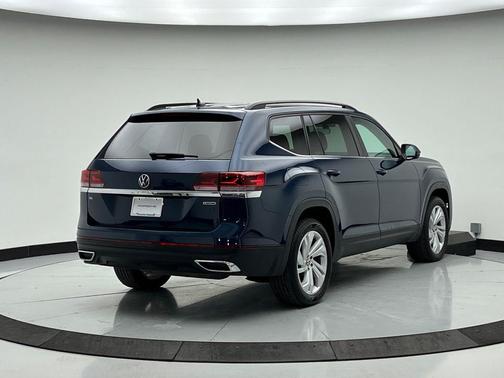 2022 Volkswagen Atlas 2.0T SE w/Technology 4MOTION