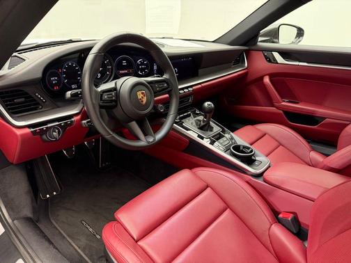 2021 Porsche 911 Carrera S