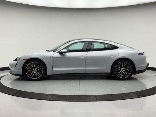 2022 Porsche Taycan 4S