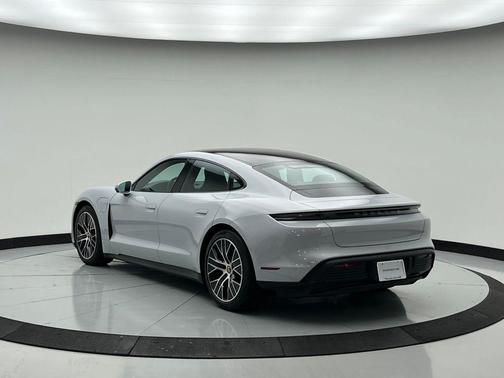 2022 Porsche Taycan 4S