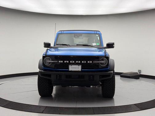 Velocity Blue Metallic 2021 Ford Bronco Wildtrak