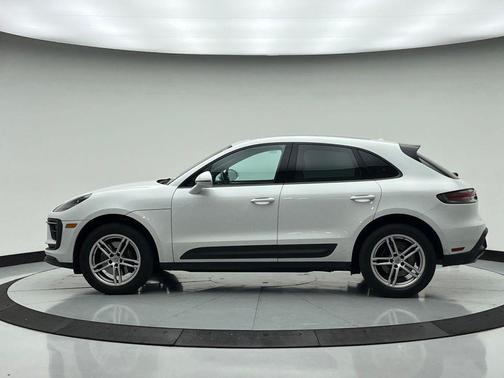 White 2024 Porsche Macan Macan