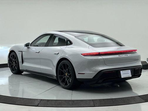 2023 Porsche Taycan GTS