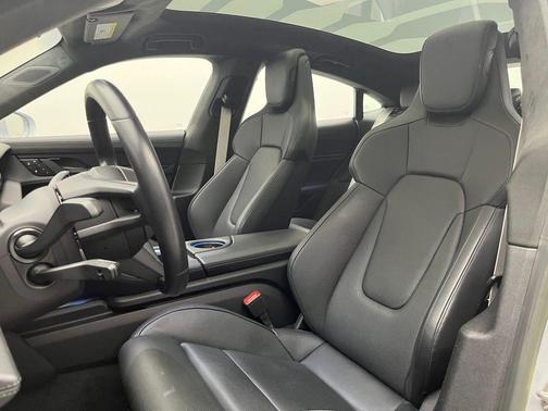 2023 Porsche Taycan GTS