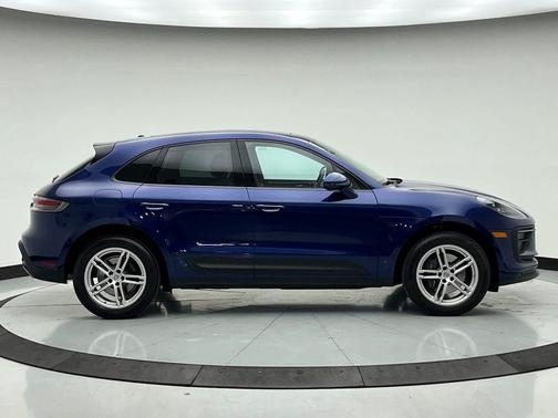 2023 Porsche Macan 