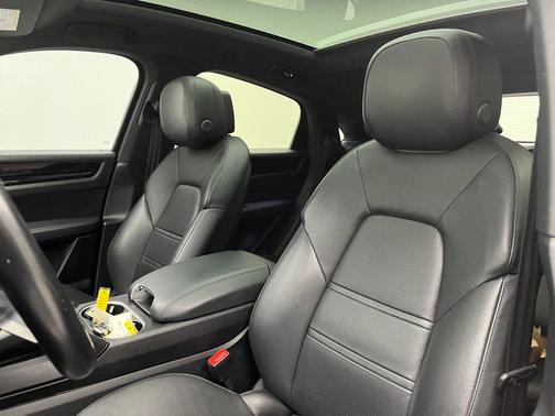 2022 Porsche Cayenne S