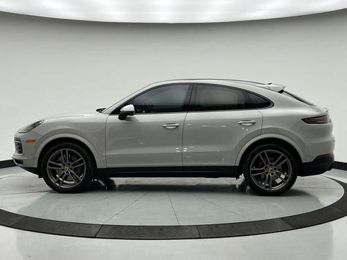 2022 Porsche Cayenne S