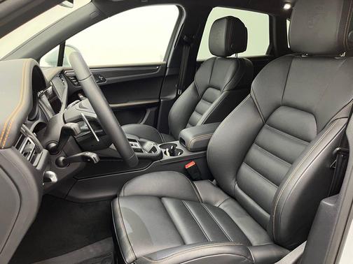 2026 Porsche Macan Macan GTS