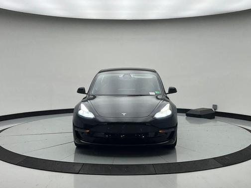 2022 Tesla Model 3 Standard Range