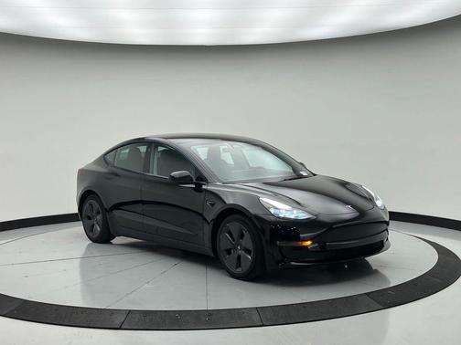 2022 Tesla Model 3 Standard Range