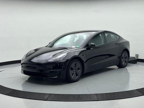 2022 Tesla Model 3 Standard Range