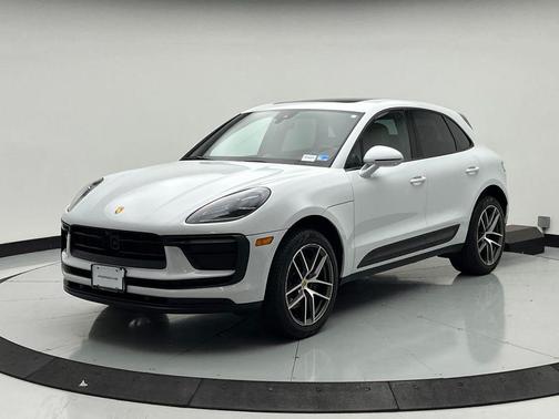 White 2023 Porsche Macan Macan