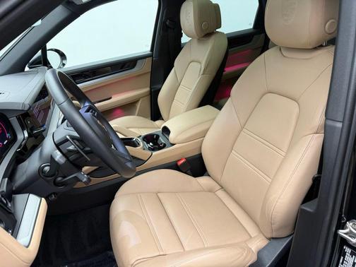 2025 Porsche Cayenne Cayenne