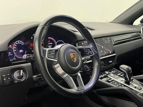 2022 Porsche Cayenne Cayenne