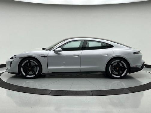 2021 Porsche Taycan Turbo S