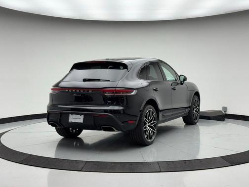 Jet Black Metallic 2026 Porsche Macan Macan