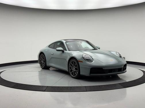 2025 Porsche 911 Carrera