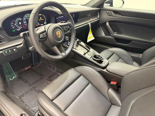 2026 Porsche 911 Carrera GTS