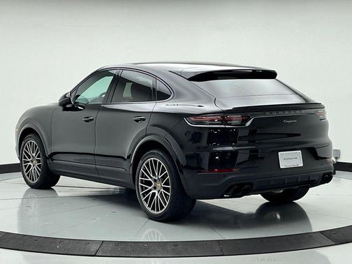Black Metallic 2023 Porsche Cayenne Platinum Edition