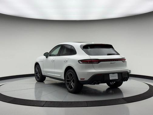 2026 Porsche Macan T