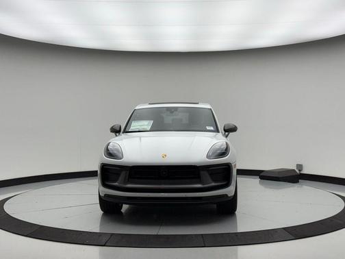 2026 Porsche Macan T