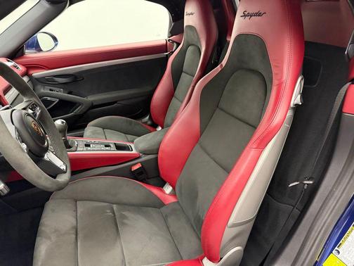 2022 Porsche 718 Spyder 