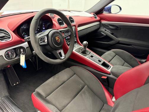 2022 Porsche 718 Spyder 