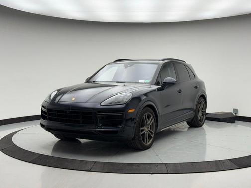 2023 Porsche Cayenne Turbo
