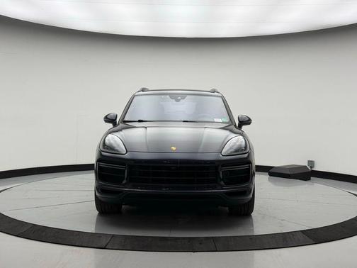 2023 Porsche Cayenne Turbo