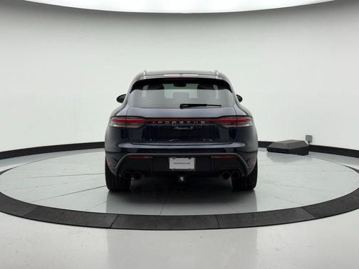 2023 Porsche Macan S