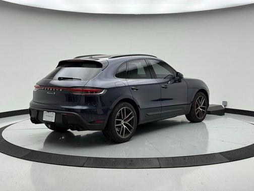 2023 Porsche Macan S