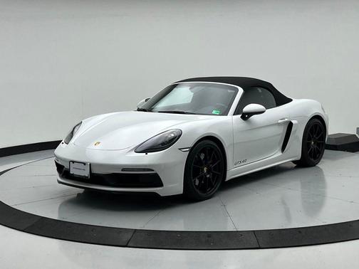 2025 Porsche 718 Boxster GTS 4.0