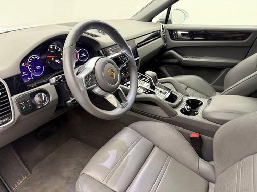 2023 Porsche Cayenne Cayenne