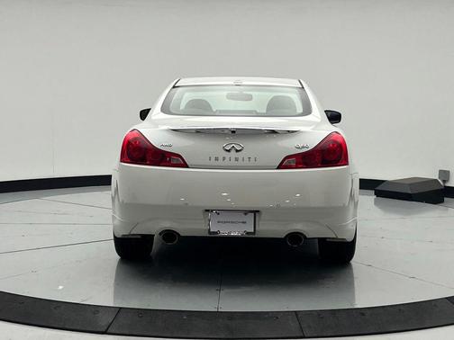 Majestic 2015 INFINITI Q60 S