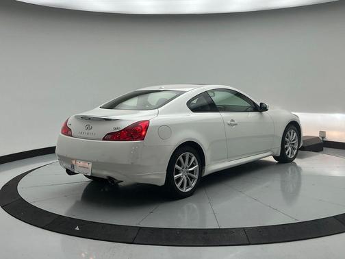 Majestic 2015 INFINITI Q60 S