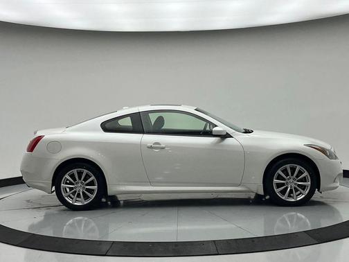 Majestic 2015 INFINITI Q60 S