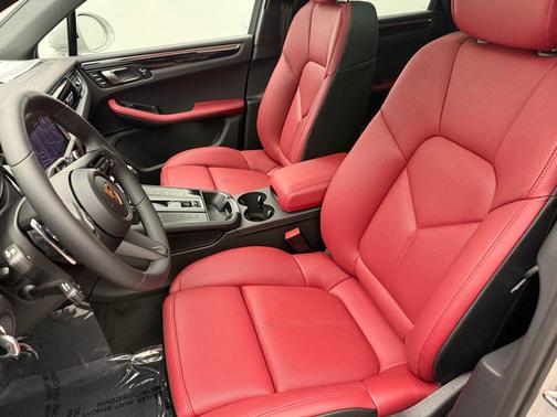 2026 Porsche Macan S