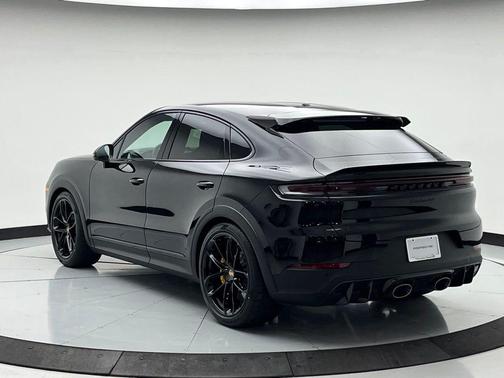 2026 Porsche Cayenne Turbo GT