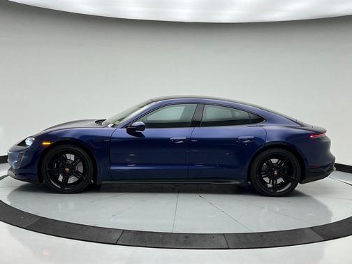 2021 Porsche Taycan Turbo