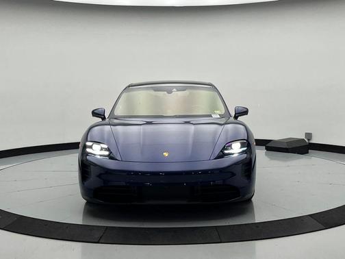 2021 Porsche Taycan Turbo