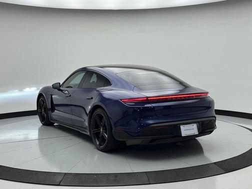 2021 Porsche Taycan Turbo