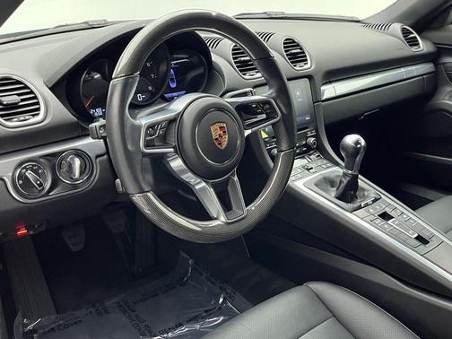 2024 Porsche 718 Boxster 