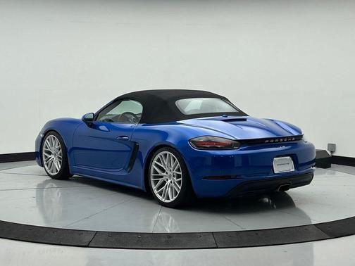 Sapphire Blue Metallic 2018 Porsche 718 Boxster