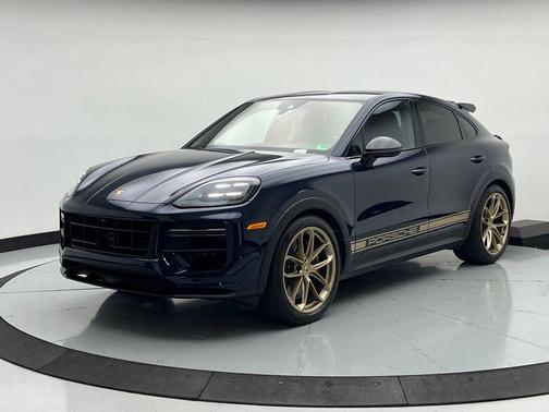 Algarve Blue Metallic 2024 Porsche Cayenne Turbo GT
