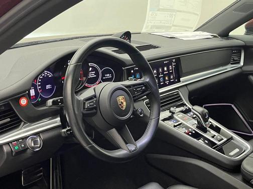 2023 Porsche Panamera 4S