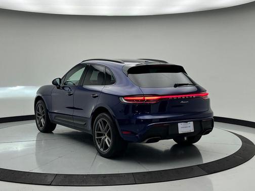 Blue 2022 Porsche Macan Macan
